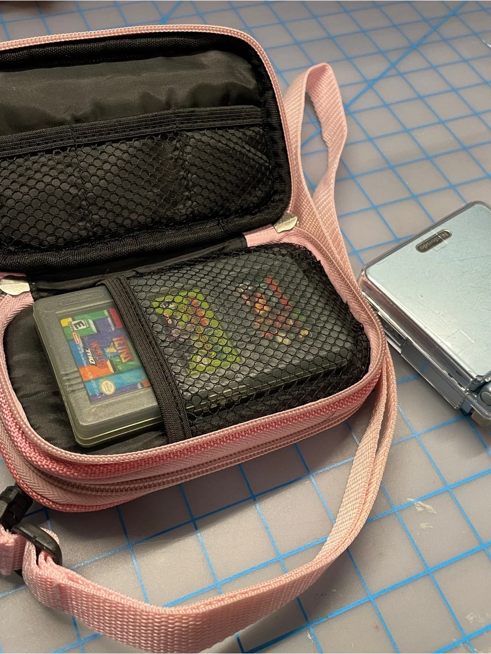 2006 Naki World Nakiworld Nintendo DS Lite Gameboy Pink Electronics Carry Case